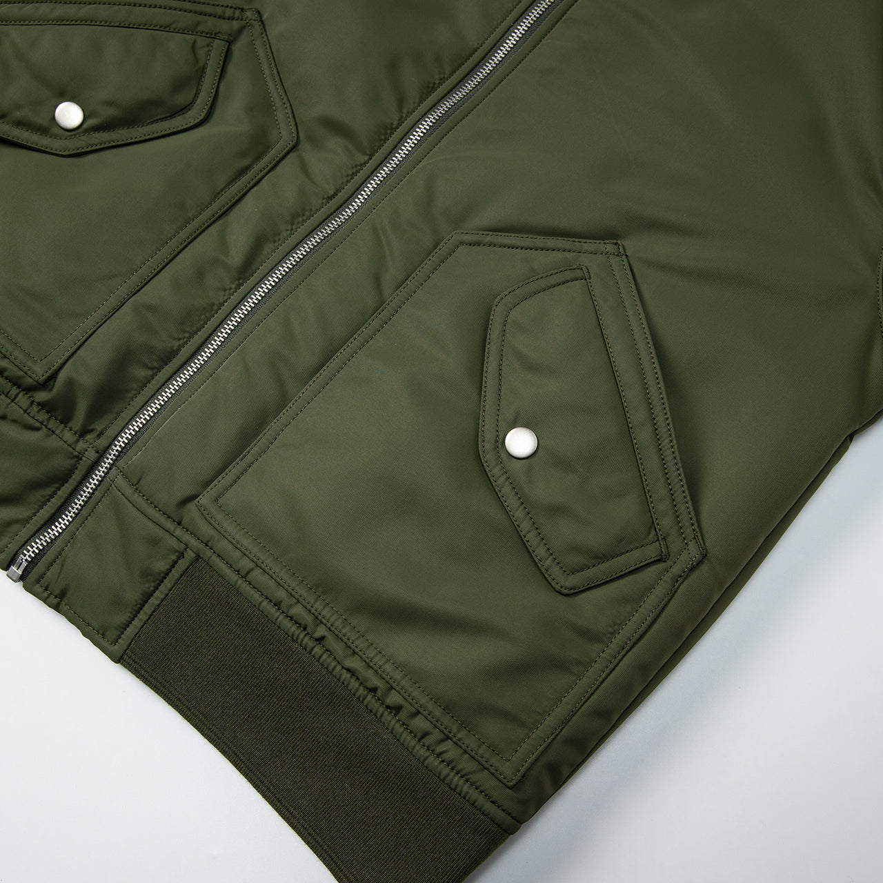 ボンバーパデッドジャケット