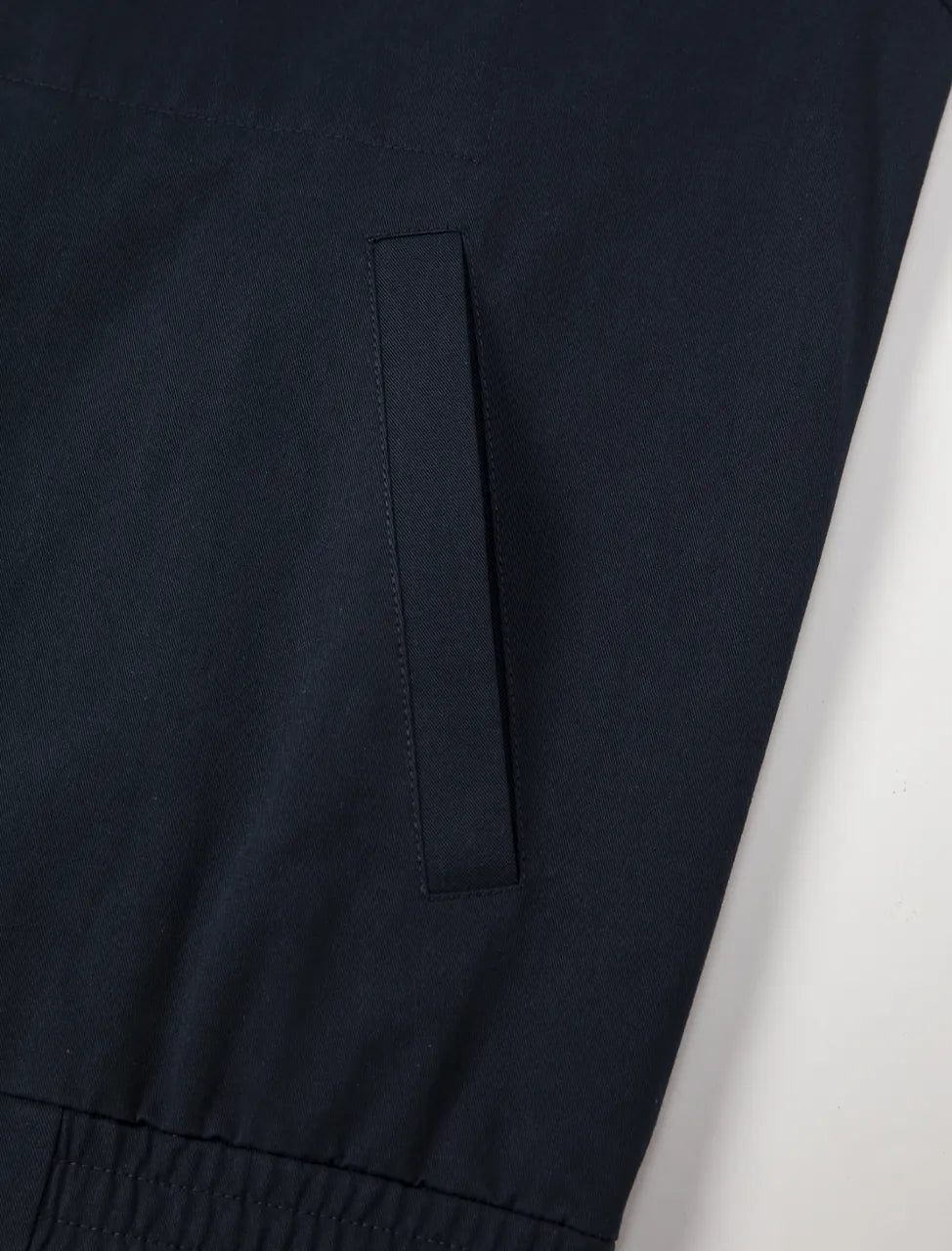 ジップアップジャケット